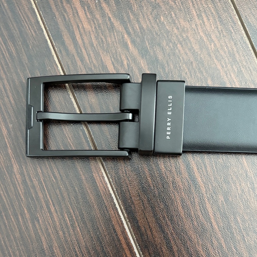 Perry Ellis Reversible Black/Brown Faux Leather Belt